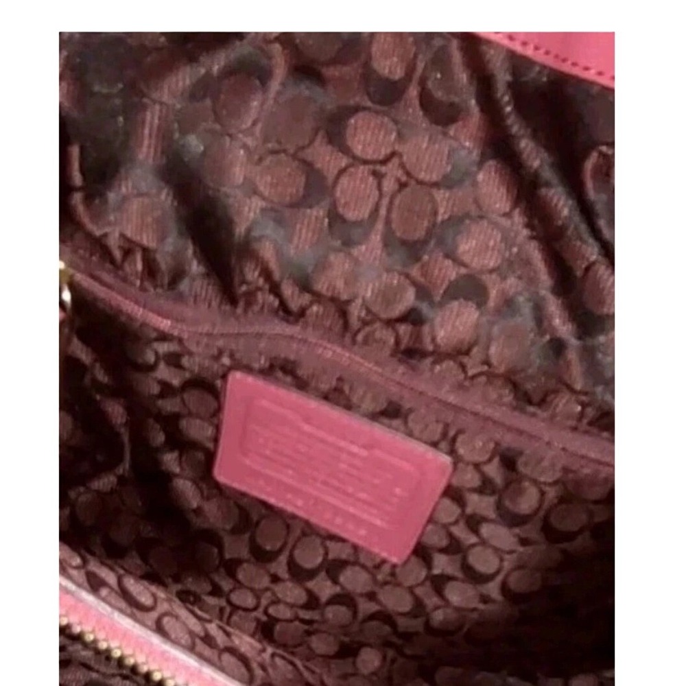 Coach Pink Leather Hobo Shoulder Bag Turn Lock Gold Tone Horse Carriage Tag - Picture 5 of 8